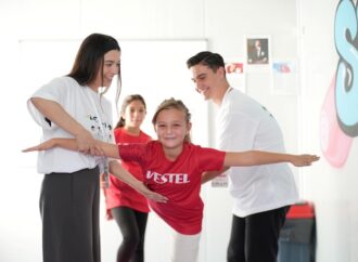Hatay ve Adıyaman’da Cimnastik Haftası’na özel etkinlikler gerçekleştirildi: Vestel ve SosyalBen Vakfı, çocukları milli sporcularla bir araya getirdi