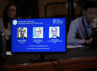 2025 Nobel Kimya Ödülü, iklim değişikliği ve su kıtlığı gibi küresel sorunlara çözüm sunabilecek yeni bir moleküler mimari türü geliştiren üç bilim insanına verildi