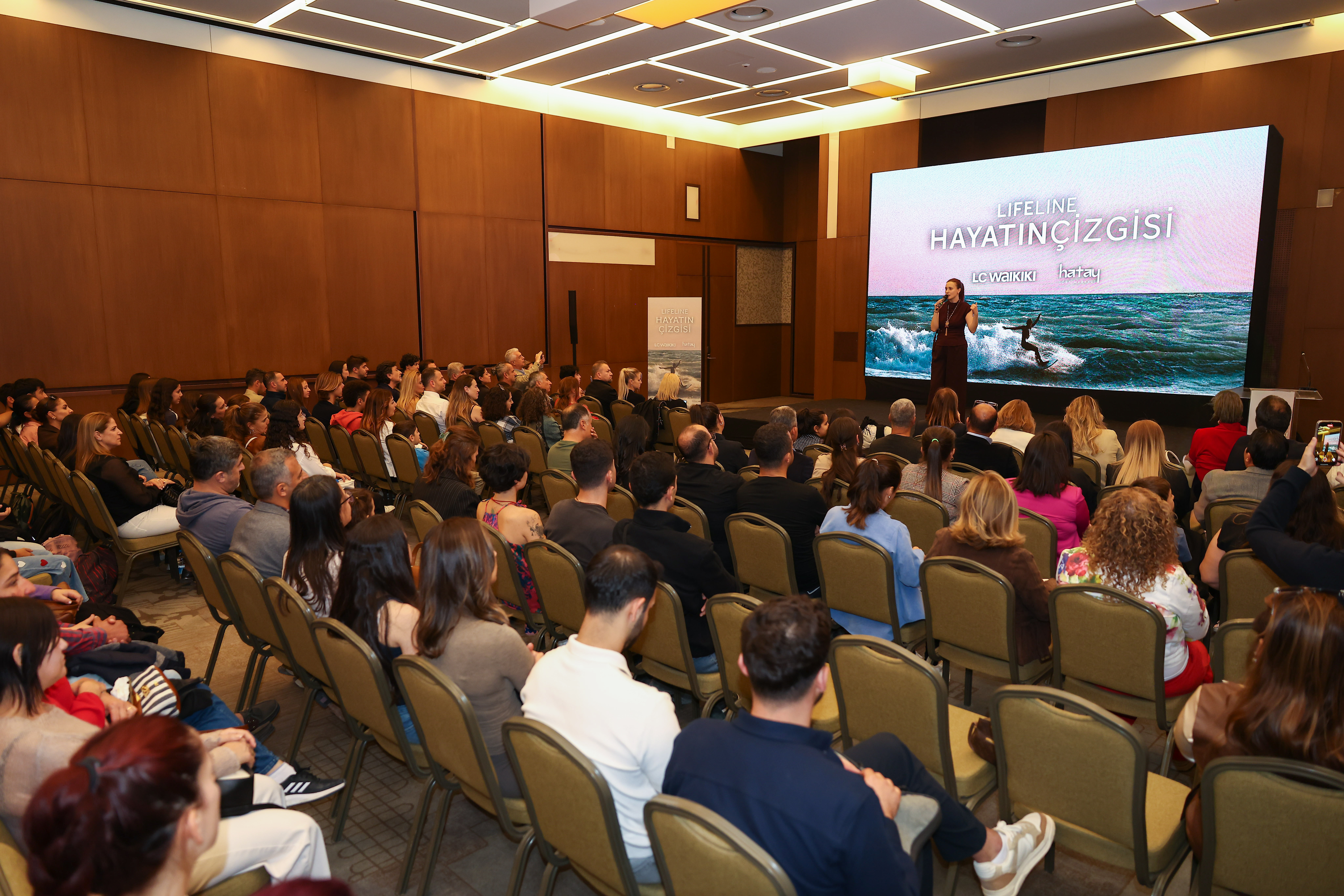 LC Waikiki, Hatay Sörf Merkezi ile umudu dalgalarla buluşturuyor