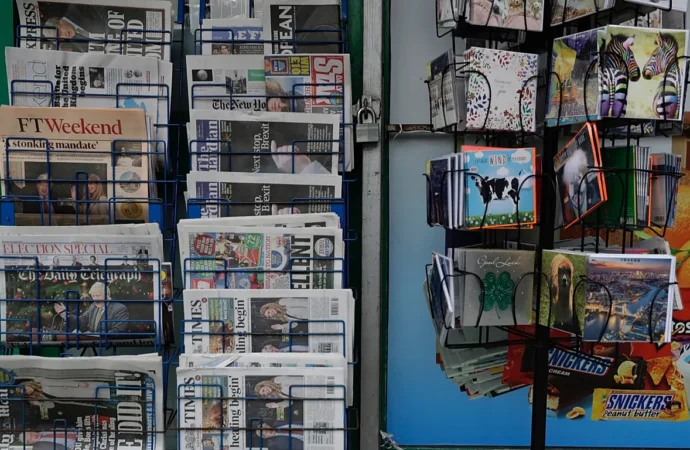 “Net sıfır”ı manşetlere taşıyan İngiliz basını iklim değişikliği ifadesini arka planda tutuyor