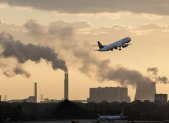 Greenpeace: Lüks biletler ekonomi koltuklarına göre beş kat fazla emisyona neden oluyor