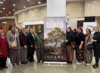 Zeytinlikleri konu alan ‘’Döngü’’ belgeseli İzmir’de seyirci ile buluştu