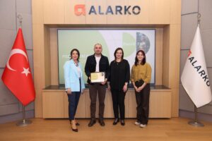 Alarko’nun “Pozitif Etki-Yeşil Yaka” Programının Yeni Mezunları Sertifikalarını Aldı