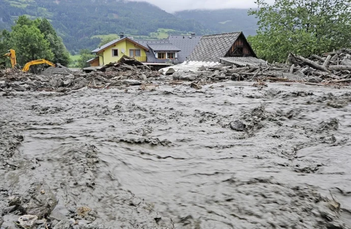 Toplumda artan iklim farkındalığı sosyal sorunların gölgesinde kalıyor
