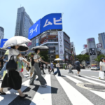 Tokyo’da kamu yönetiminde şort dönemi