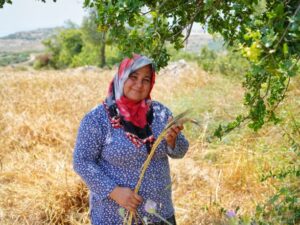 Kadın Emeğini Değerlendirme Vakfı (KEDV), deprem bölgesinde ‘Temiz Ekmek Projesi’ni başlatıyor.