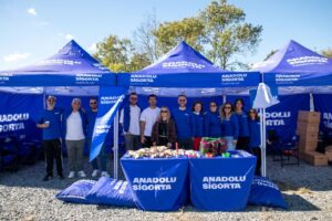 Anadolu Sigorta, kurtaran ev festivaline kurtaran araç ile katıldı